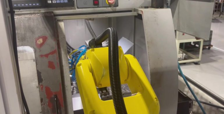 加工機ロボットセル2